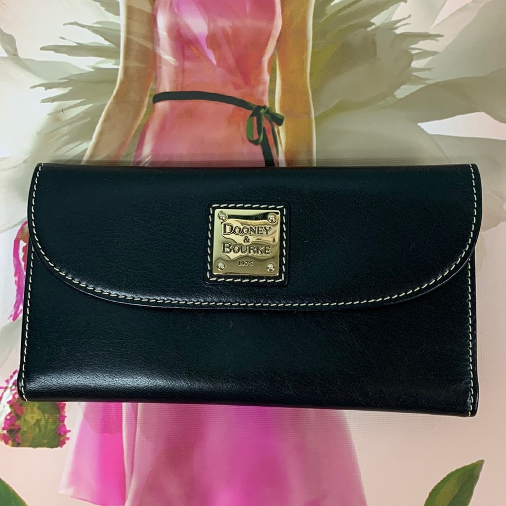 DOONEY & BOURKE Smooth Black Leather Contrast Stitching Bi Fold Wallet